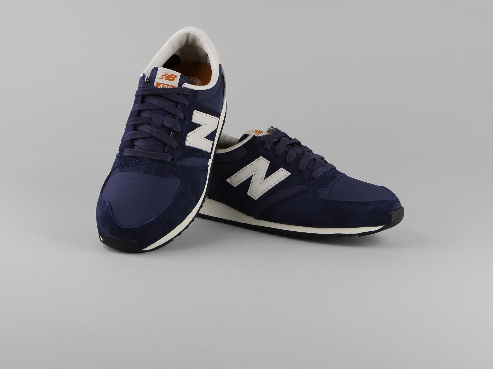 new balance femme bleu marine et jaune